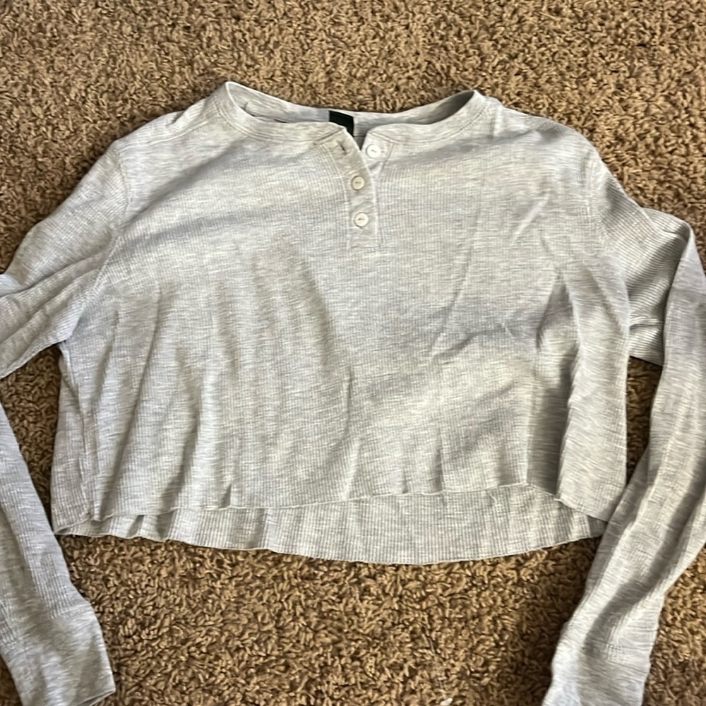 Cropped long sleeve